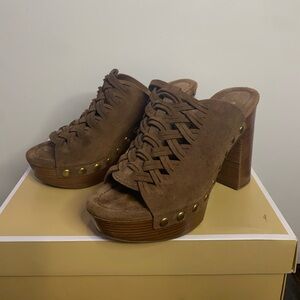 Brown Michael Kors Wedges super cute for the beach or festivals size 6